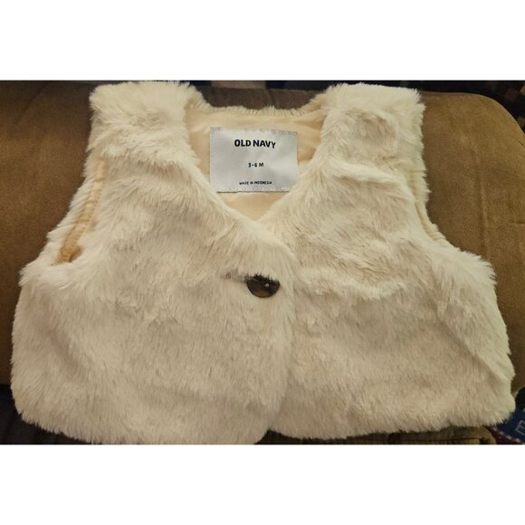 Old Navy Baby Faux Fur Vest 3-6M Cream With Button Closure Polyester Shell & Lin - Picture 1 of 6